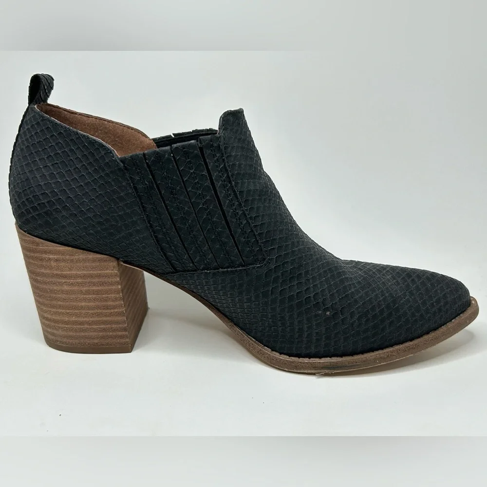 Rockport Charcoal Grey/ Soft Black Snake Print Ankle Bootie Size 10